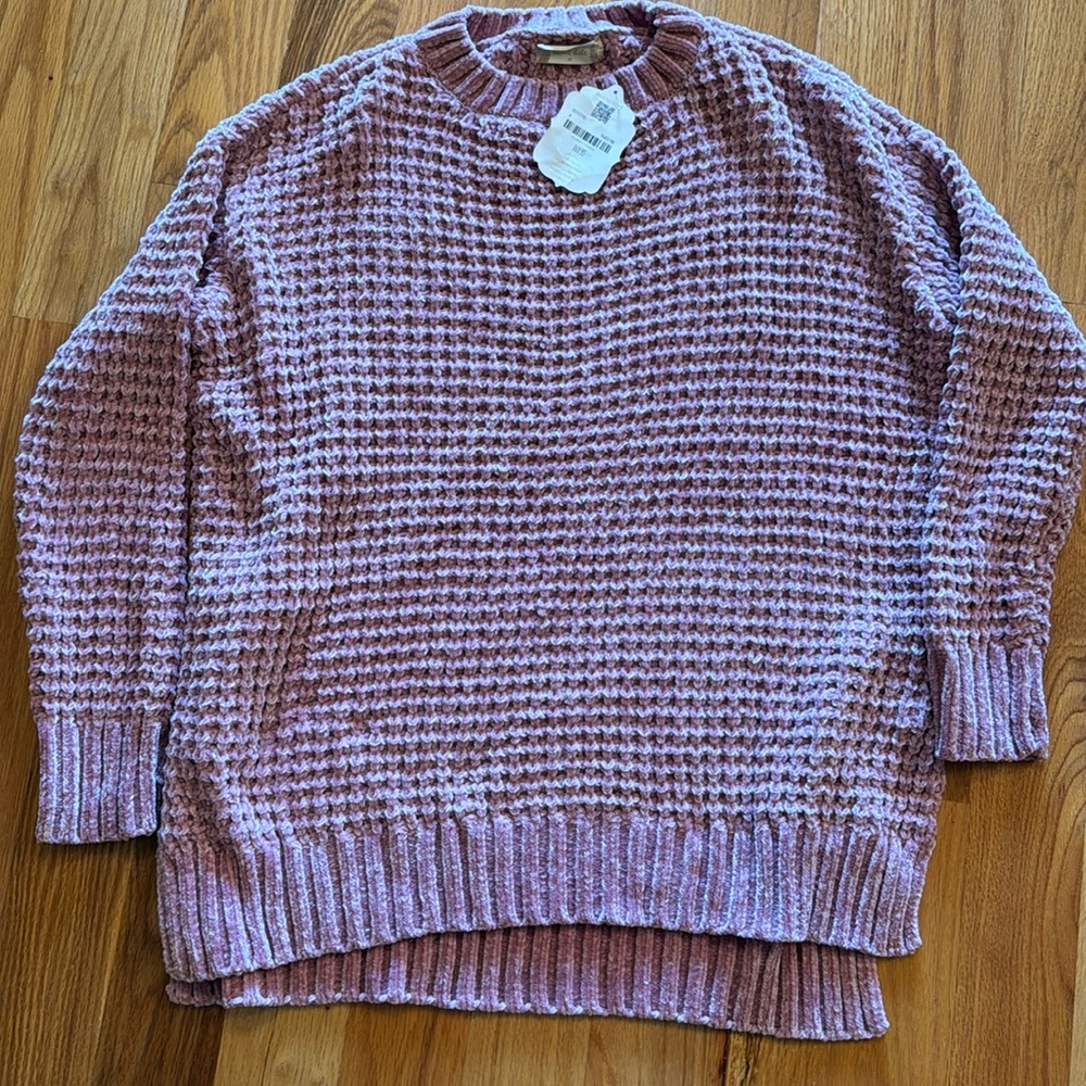 Altar’d State M crewneck sweater. NWT nonsmoking no holes split sides